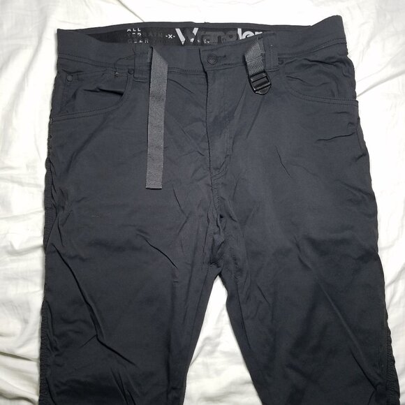 3 pairs Wrangler ATG 36x32 pants - Picture 5 of 12